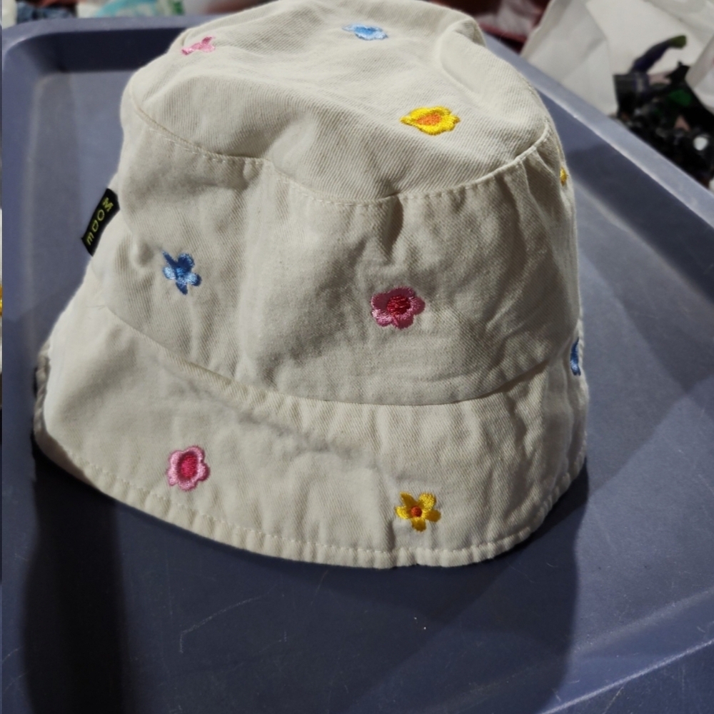 Embroidered Floral Bucket Hat